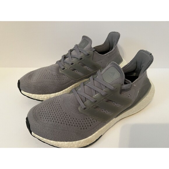 Adidas Ultraboost 21 Running Shoes Sneakers Women Size 7 Gray FY0404 - Picture 1 of 9